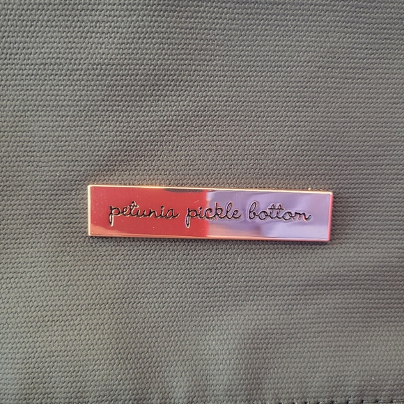 Petunia Pickle Bottom Pivot Pack in Black/Sand - Picture 6 of 6